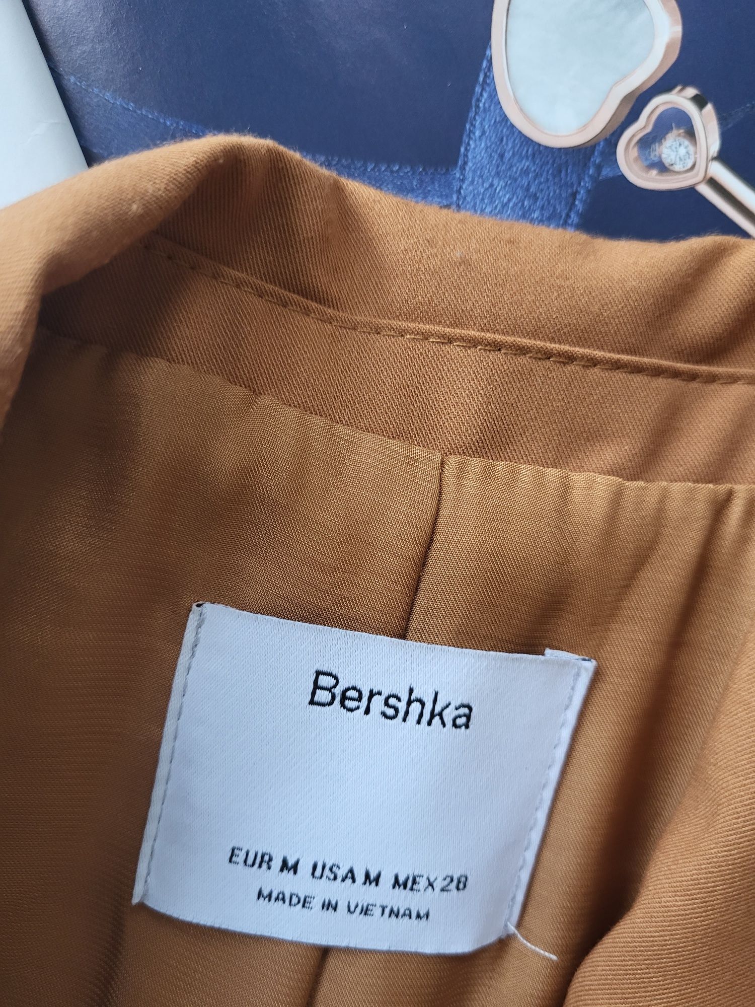 Żakiet Damski Bershka r.M