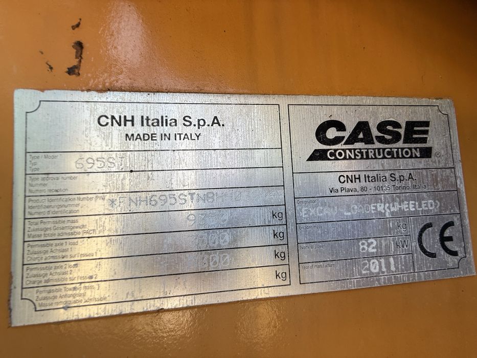 Koparka kolowa Case 695 ST