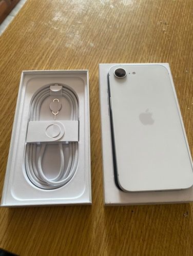 Iphone 16e novinhoo da apple