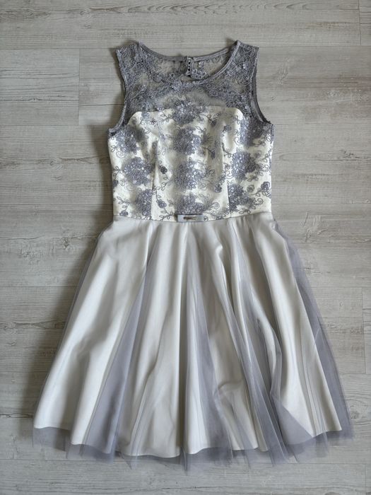 Sukienka z tiulem i koronką Feero rozmiar 40