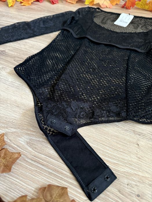 Tezenis m/38 nowe (z metką) śliczne body (bluzka) z koronki