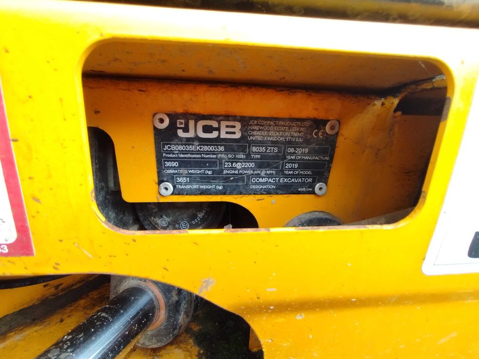 JCB 8035 zts mało używana 8030
