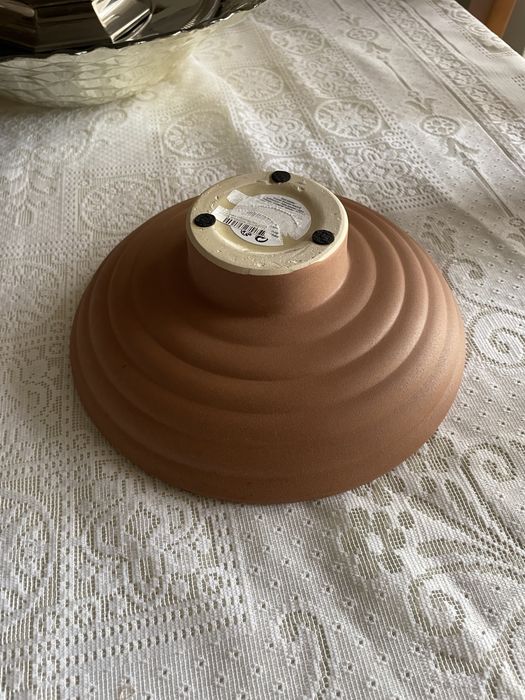 Taça de barro para decoração