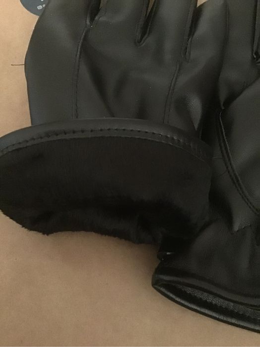 *** baixa de preco*** Luvas NOVAS