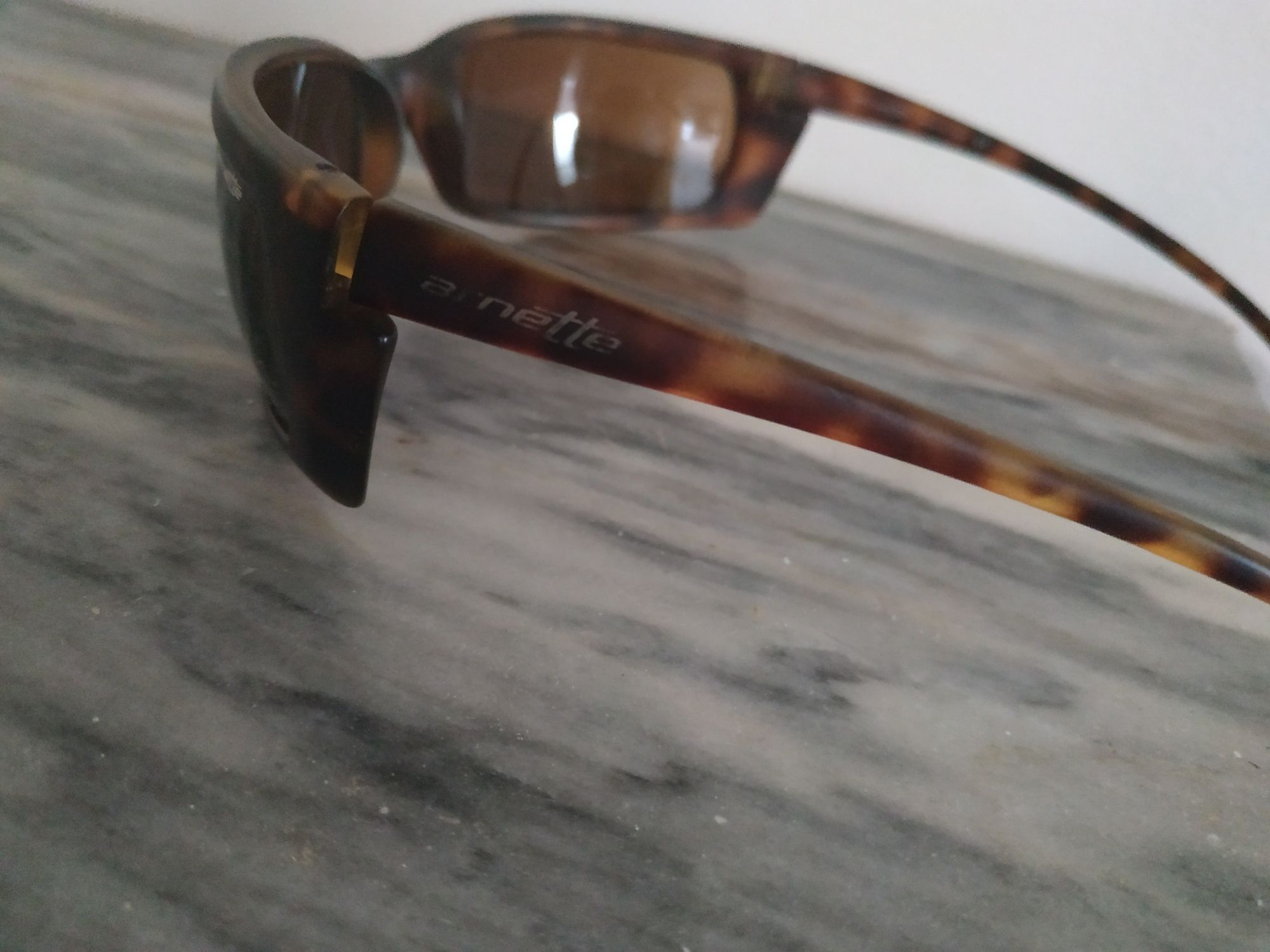 Óculos de sol Arnette