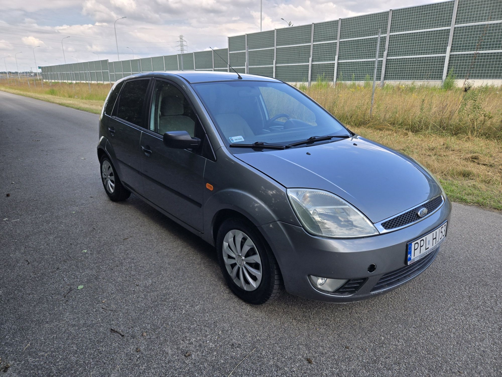 Ford Fiesta 1.4 diesel mega oszczędny, zadbany