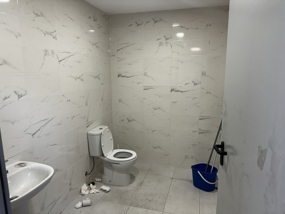 Armazém 500m2 com Escritório