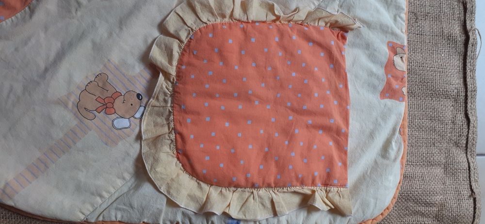 Becik - rożek + poduszka z Drewex Kolorino