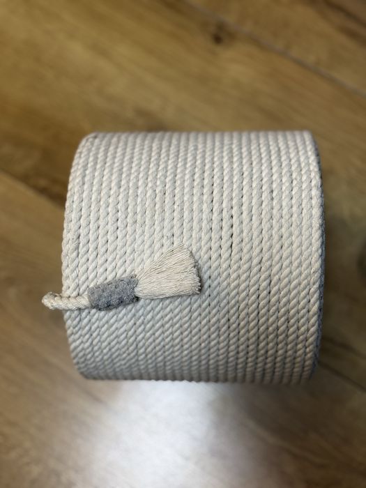 Когтеточка-тунель для котів 22×22 см — з іграшкою, гарний стан