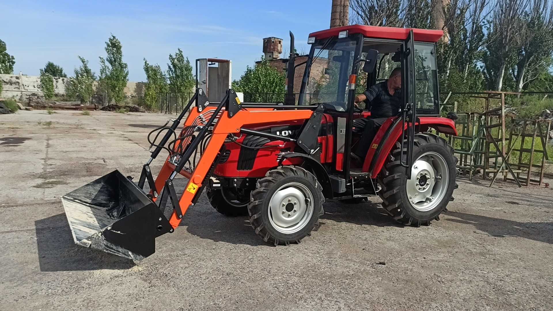 Навантажувач НТ-500J на міні трактори Lovol. Foton. Кentavr та інші.
