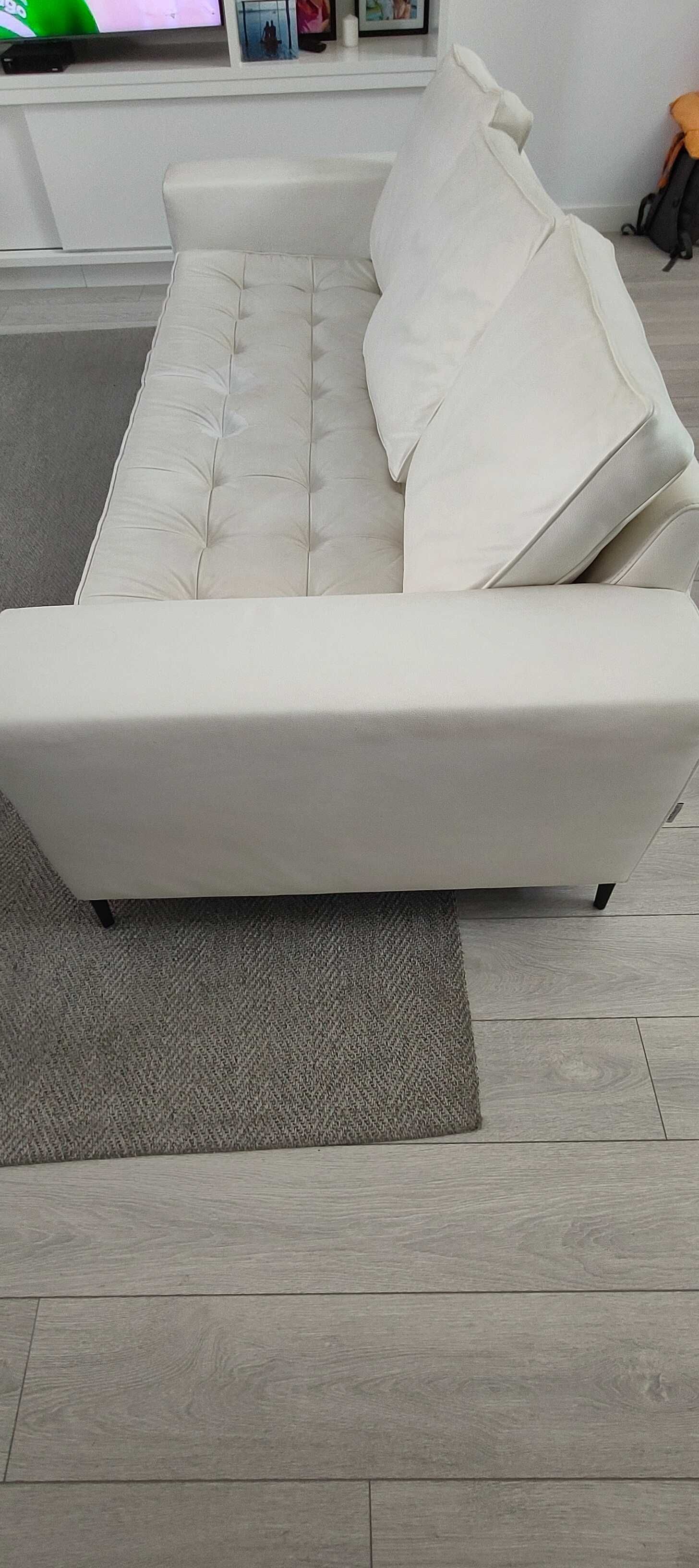 Sofa Antarte Branco em pele