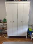 Roupeiro branco c/novo 160€