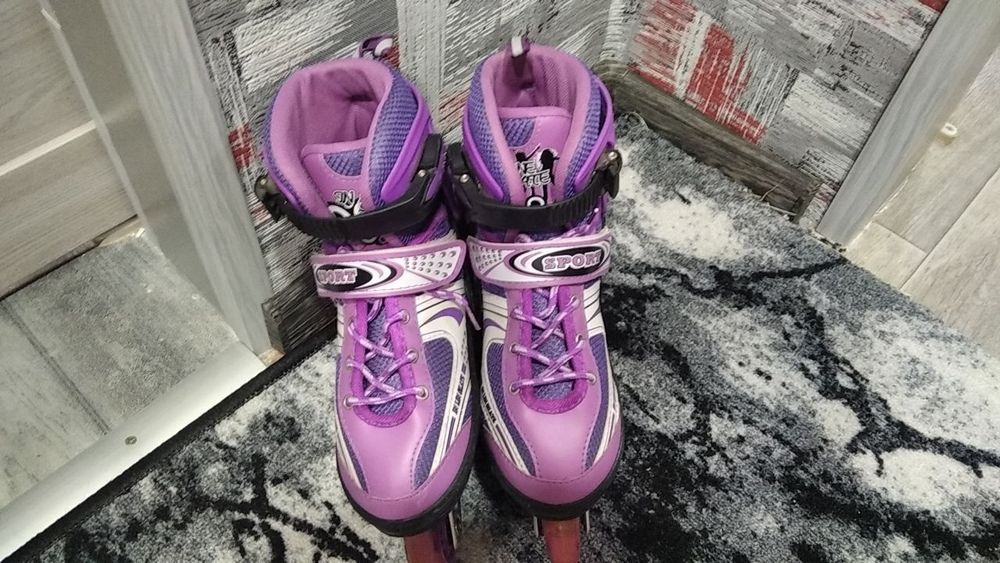 Ролики фіолетові б/у.