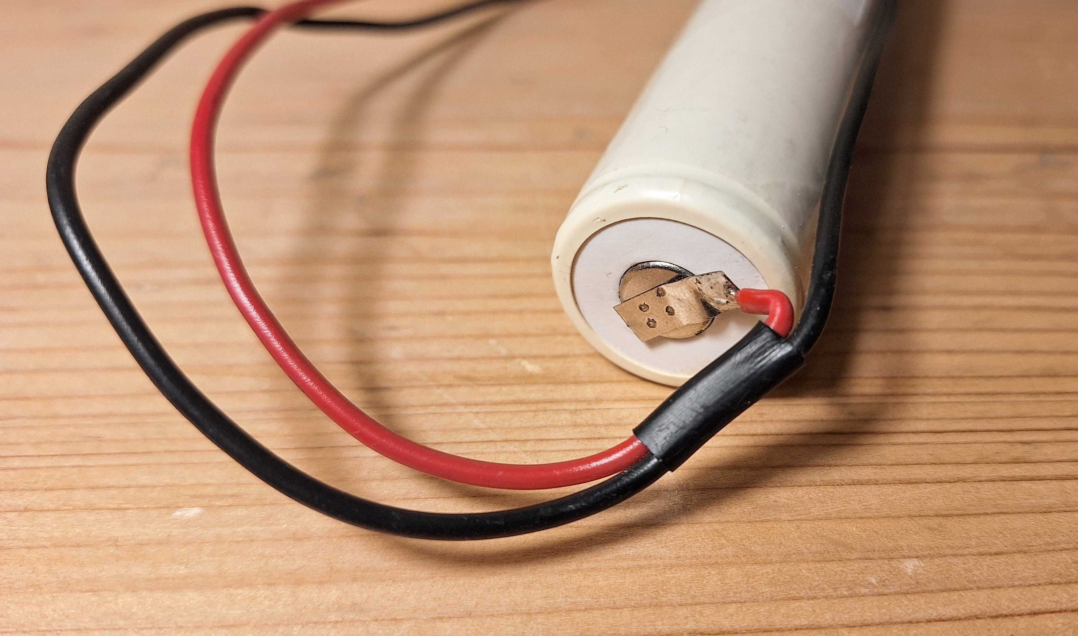 Pakiet akumulatorków NiCd HT 4,8v 2500 mAh