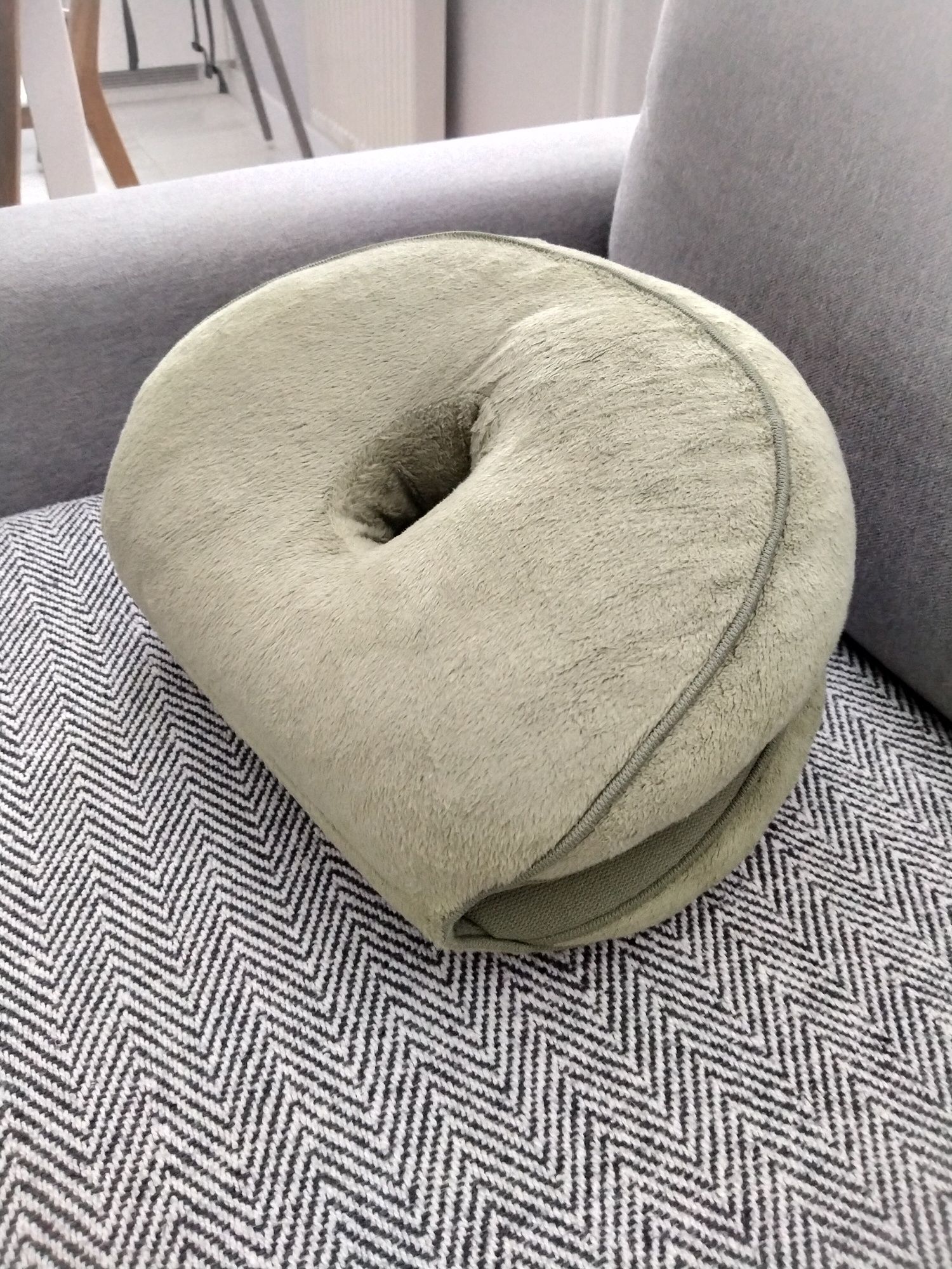 Zielona oliwkowa poduszka do siedzenia rozkładana