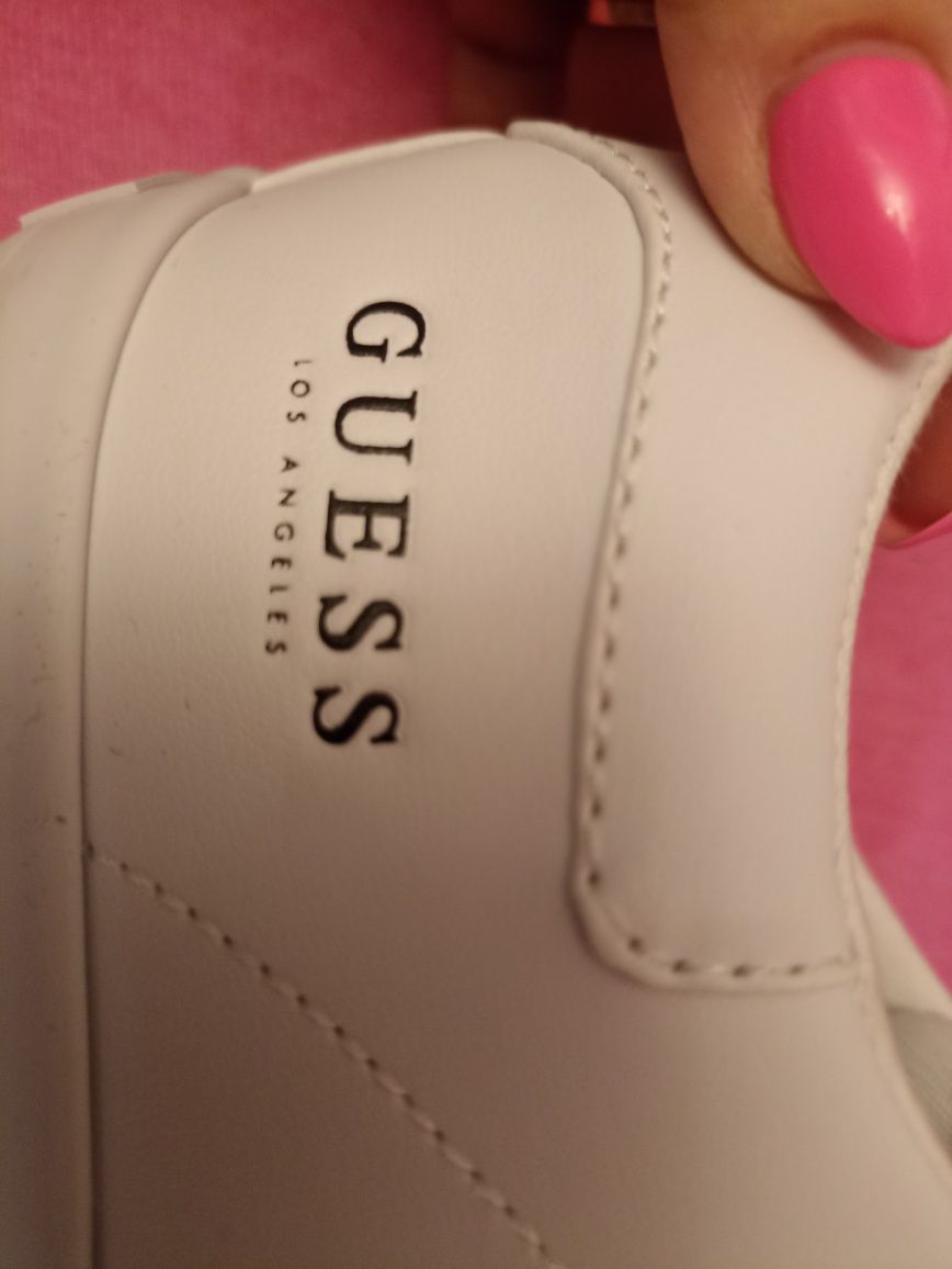 Nowe, oryginalne trampki Guess rozmiar 38