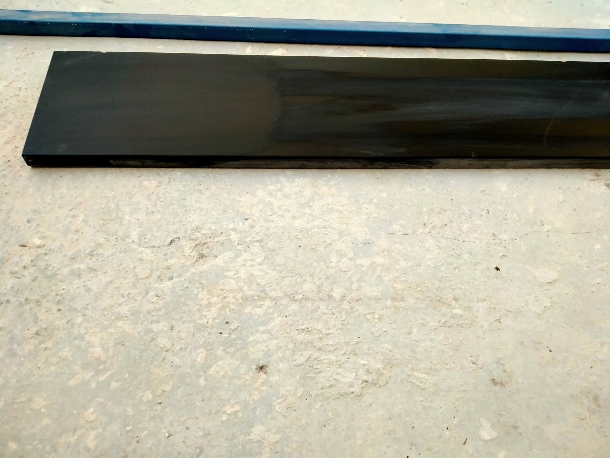 Blat kuchenny na parapet.