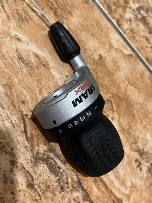Manetka prawa 6 spd SRAM mrx grip SHIFT MAN41