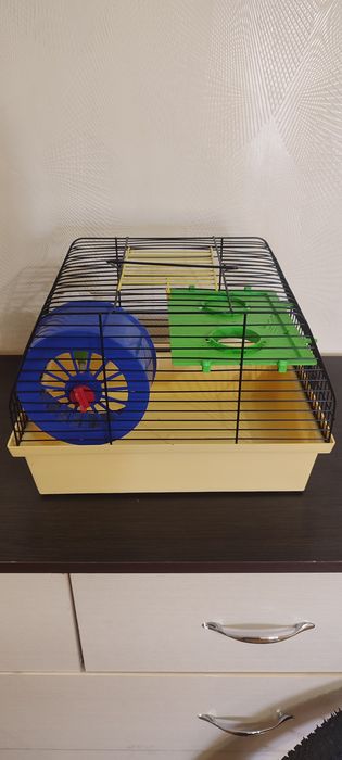 Продам клетку для хомяка