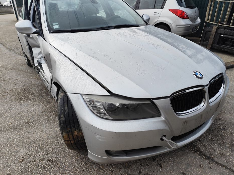 BMW E90 (peças) 2011