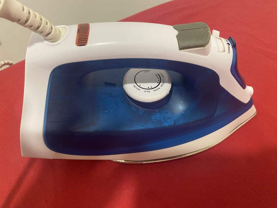 Tábua e ferro, em otimo estado, a trabahar bem