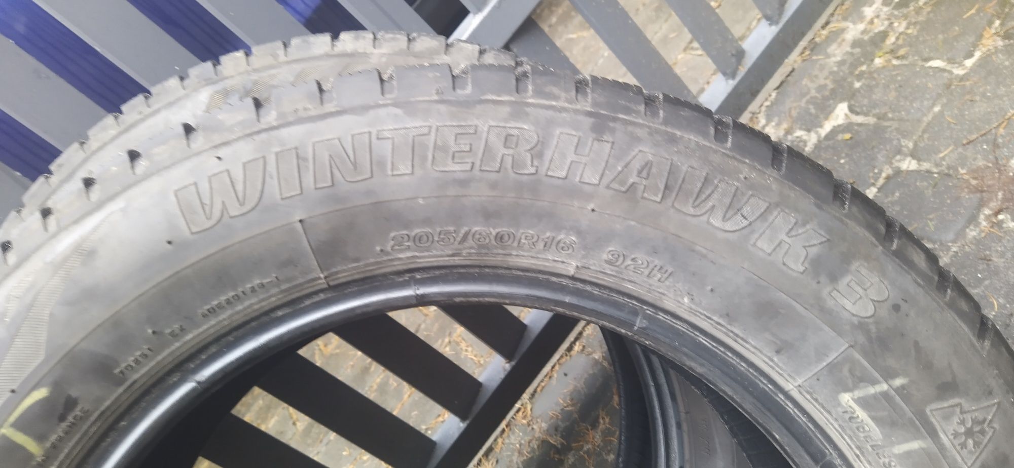 Firestone Winterhawk 3, 4szt., 205/60 R16, 5,5mm, 2019 r.