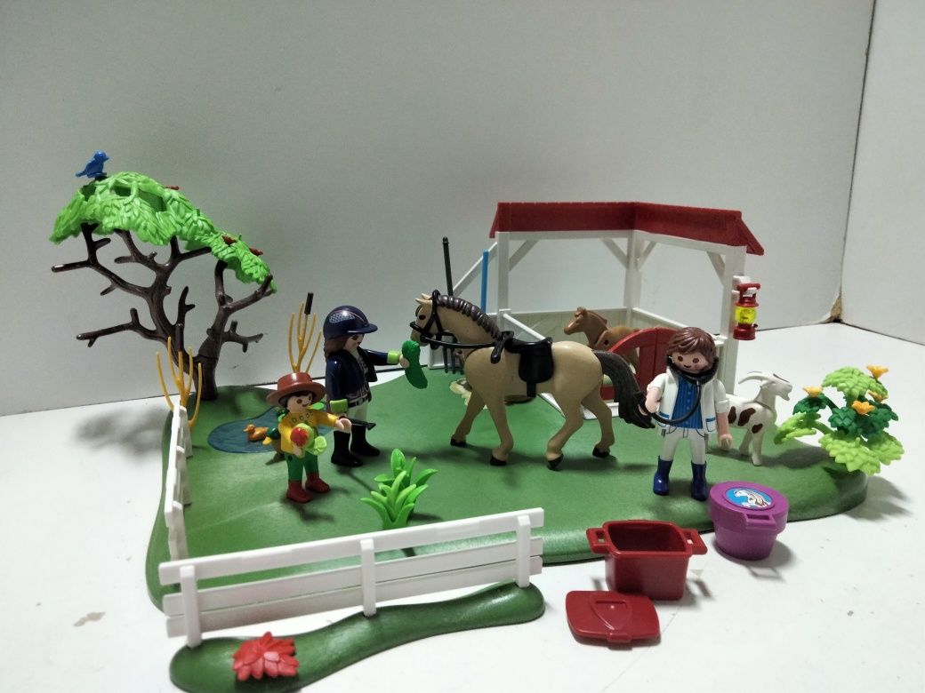 Playmobil letni wybieg dla koni