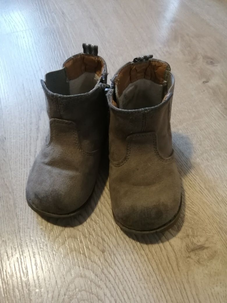 Buty, botki H&M jesienne, wiosenne rozmiar 23