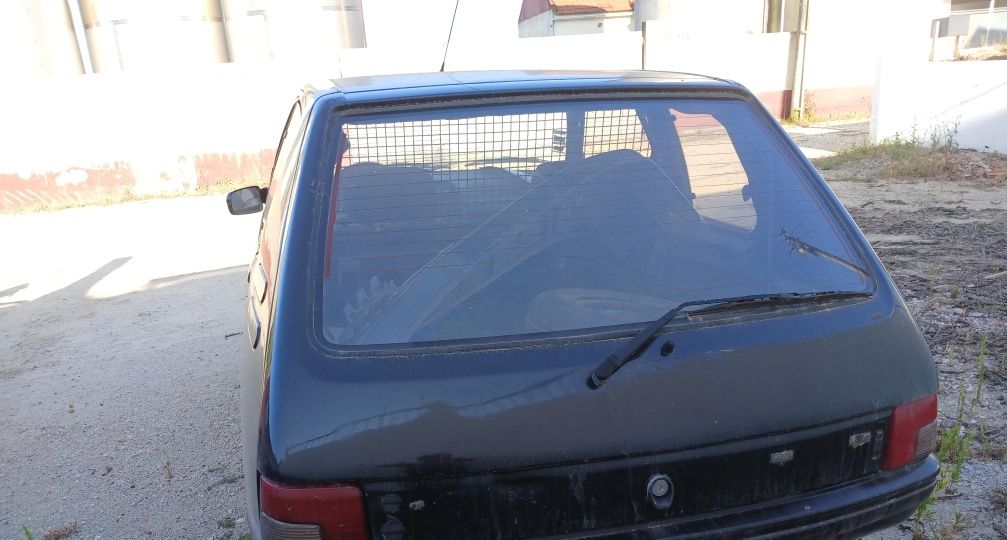 Peugeot 205 a peças