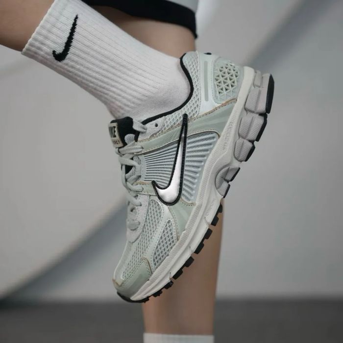 ОРИГІНАЛ! Nike Zoom Vomero 5 оригінальні жіночі кросівки