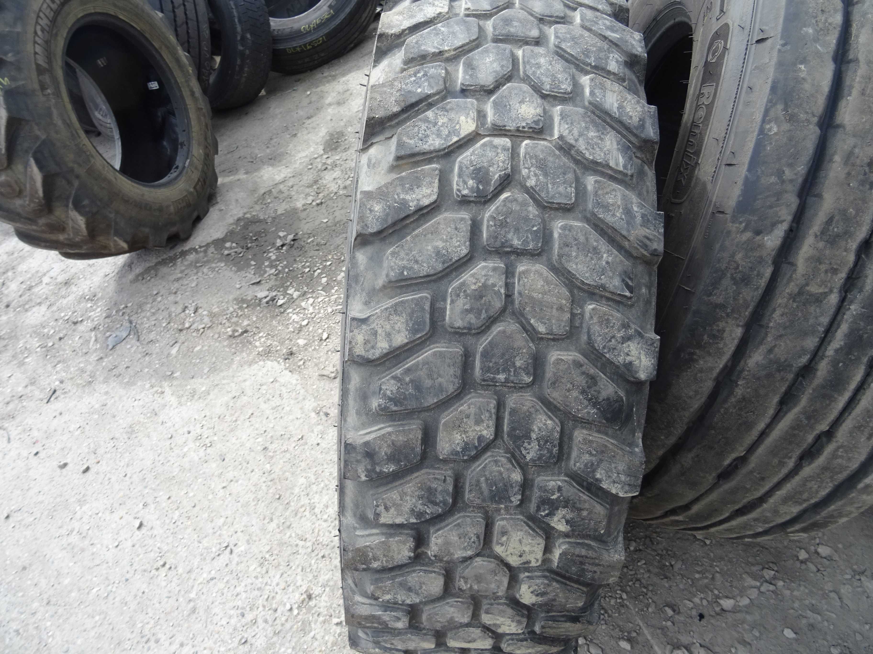 opona 12.5R20 DUNLOP SP PG8 (650 netto)