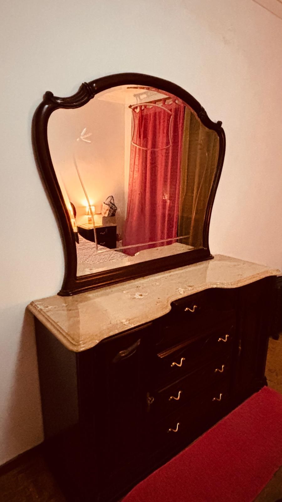 Vendo cómoda com espelho grande