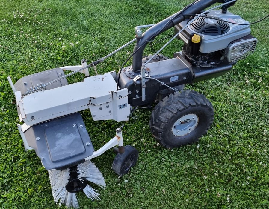 Zamiatarka odśnieżarka Silnik Briggs&Strattion