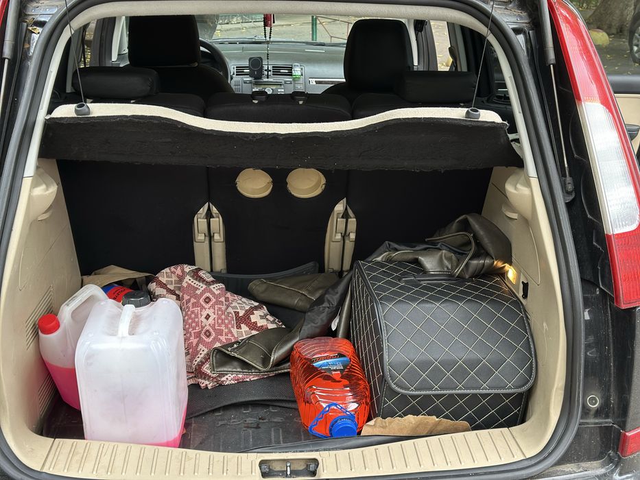 Продам авто Ford c-max