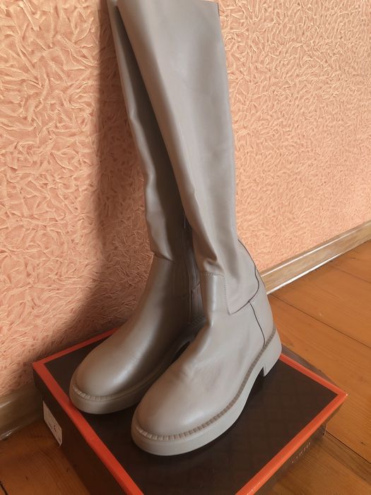 Взуття жіноче челсі