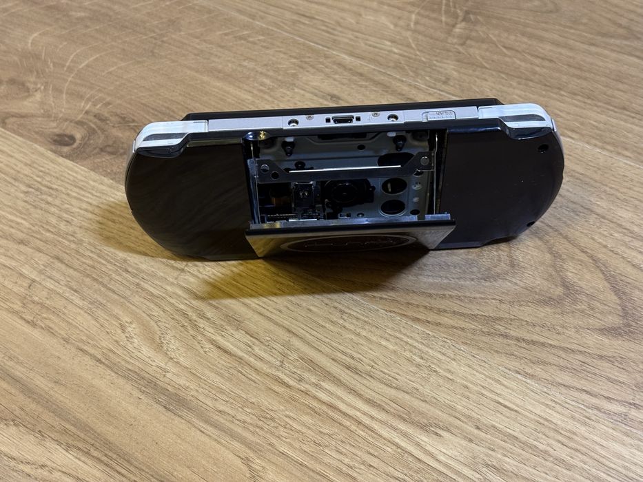 Psp 3000 slim and lite