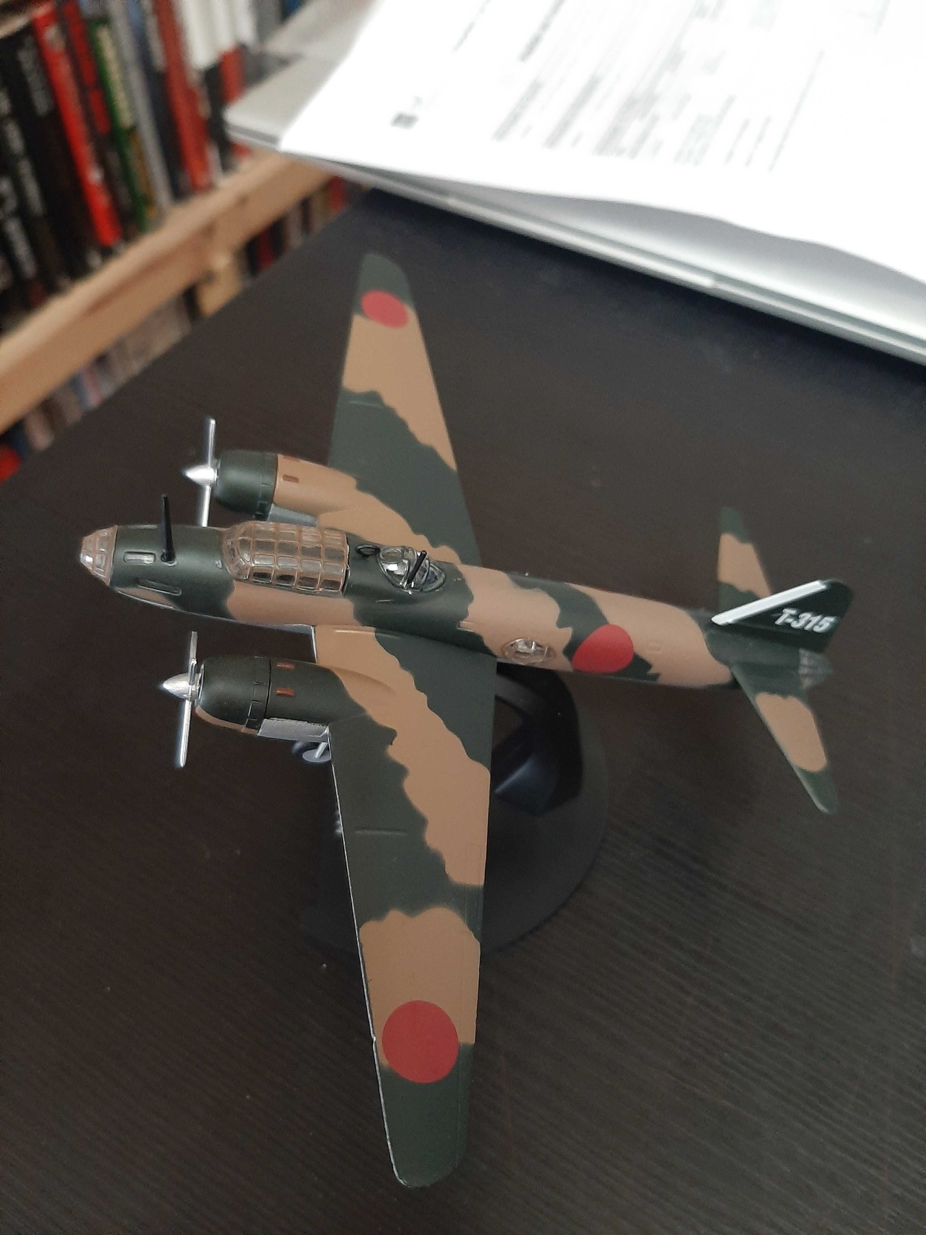 Mitsubishi G4M "Betty" - 1941 - 1:144 - World War II Planes - Japão