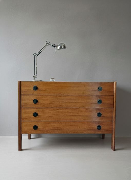 Cómoda Olaio. Design de José Espinho, para Móveis Olaio 1970s