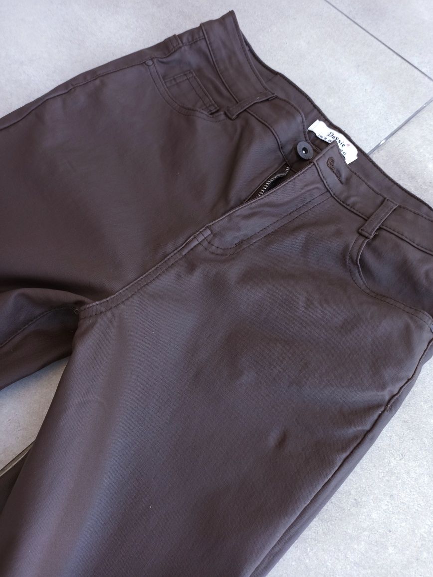 Daysie  nowe spodnie damskie woskowane  rozmiar  40  L