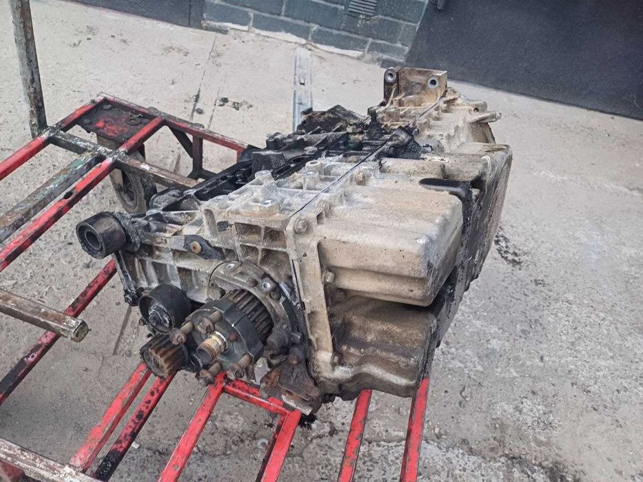 Двигатель без ГБЦ 2.4D дизель Volvo D5244T