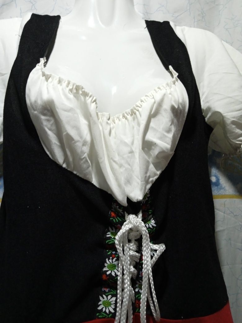 Баварское платье костюм официантки Октоберфест в баварском стиле
