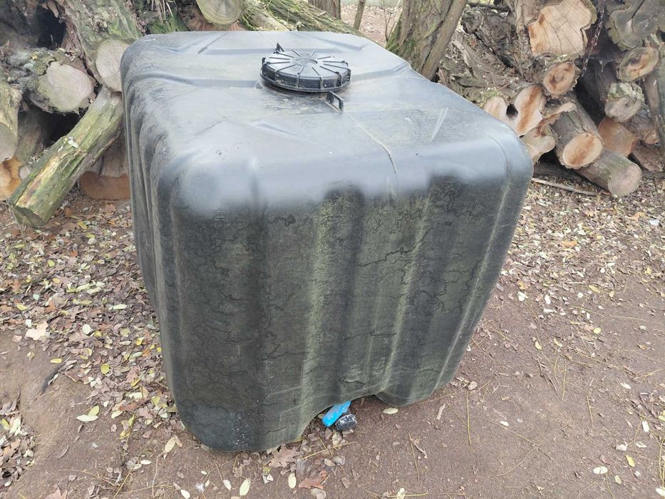 Mauzer 1000 litrow, beczka na wode deszczowke