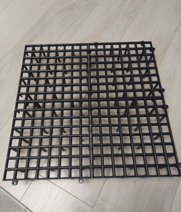 Ruszt podłogowy 1m² = 65zł do gołębnika.