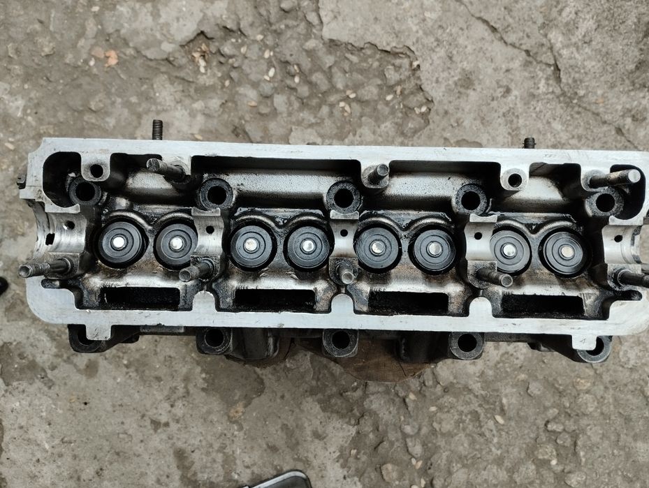 ГБЦ ваз 2108  распредвал , прокладка , шайба с натяжным роликом