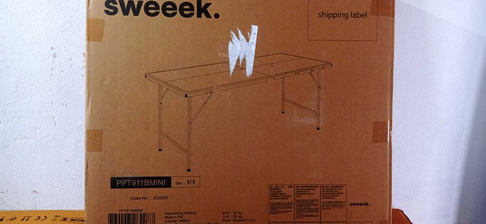 Mini mesa de ping pong c/ 2 raquetes e 3 bolas - novo na caixa Sweeek.