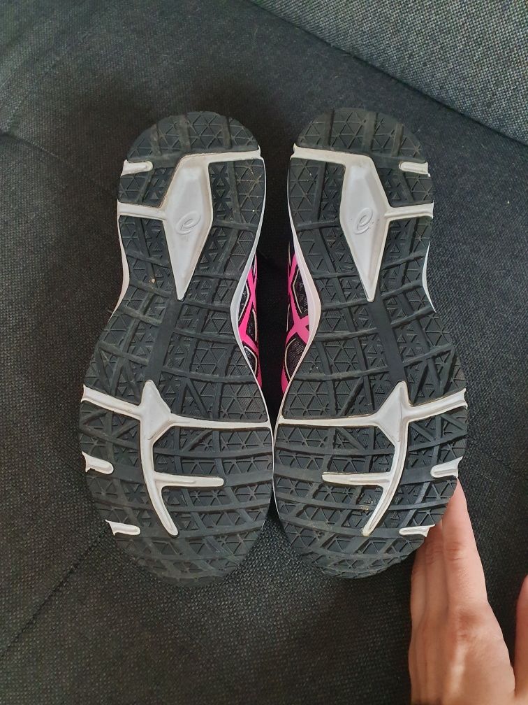 Buty damskie do biegania Asics czarne 38