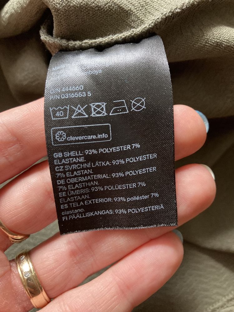 Sukienka marki H&M rozmiar M