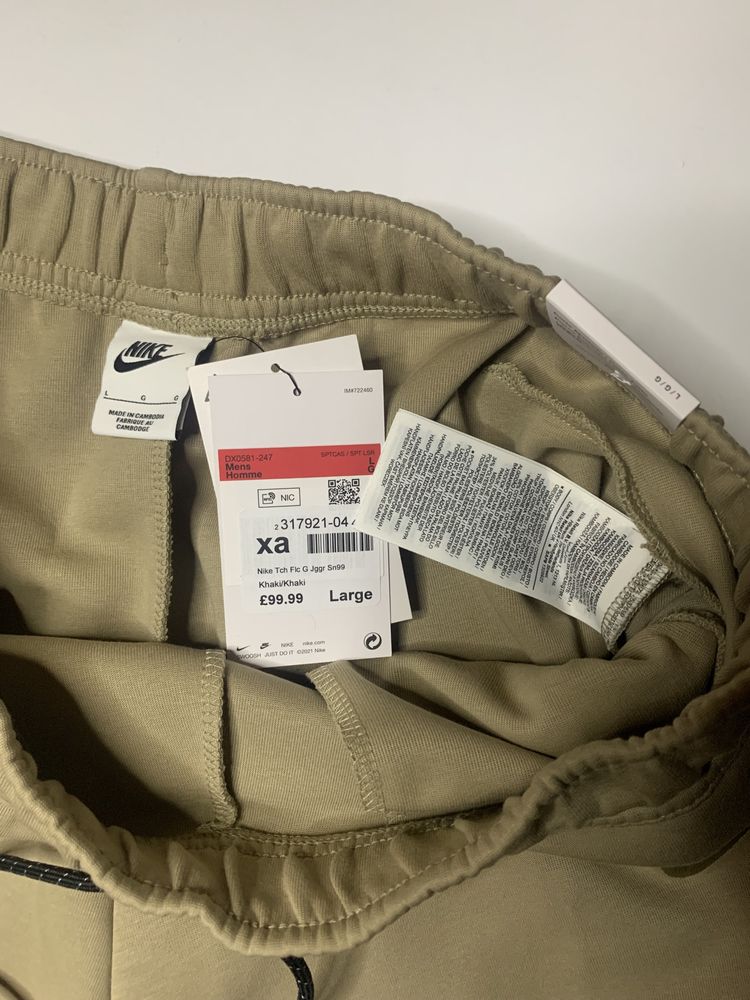 Оригінал! Штани Nike tech fleece joggers olive DX0581-247