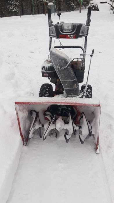 odśnieżarka mtd E640F  88/66  z rozriusznikiem  8 hp
