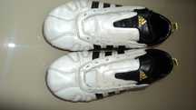 Chuteiras futebol da marca Adidas, n.º 36